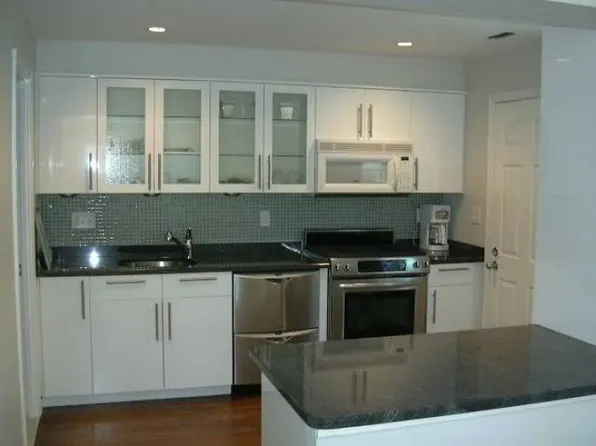 15 Wenlock Rd, Boston, MA 02122