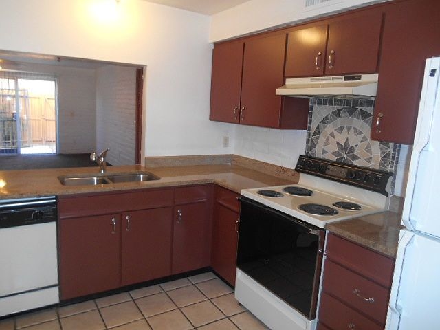 1st image of 2875 N Tucson Blvd APT 65