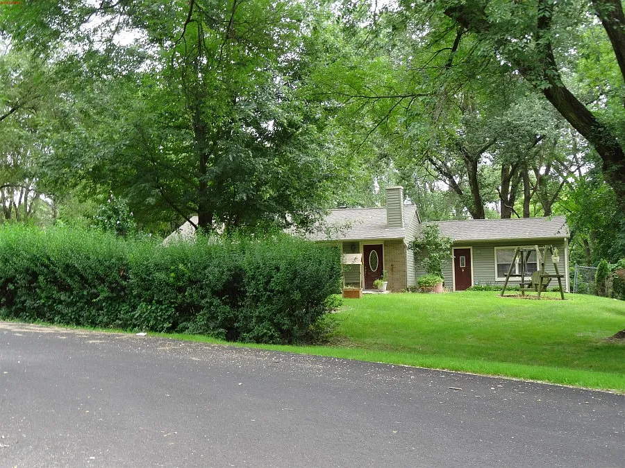 139 Memory Ln photo 1