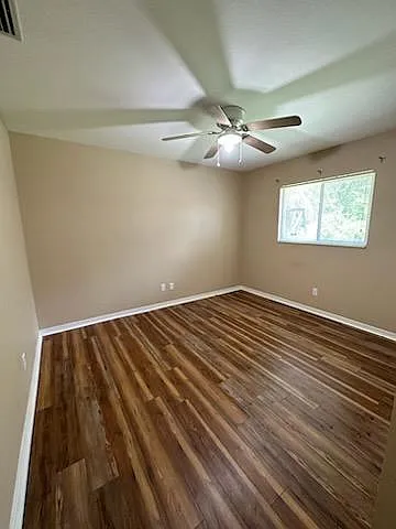 9211 Seville Rd — Photo 4