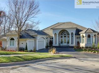 6410 Muirfield St, Parkville, MO 64152