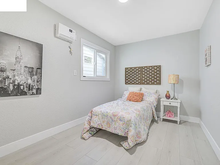 2834 Abbey St — Photo 15