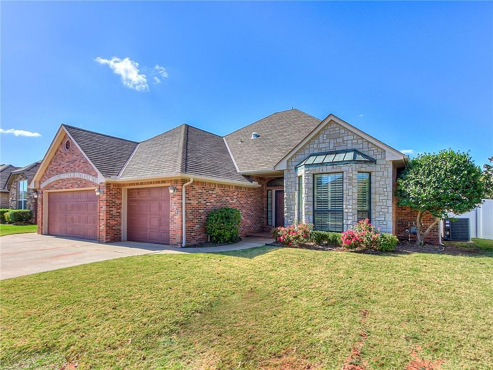 1st image of 16513 Brewster Ln