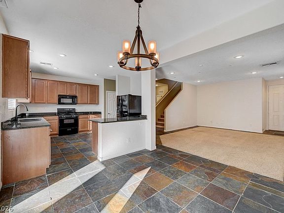 5th image of 6577 Bryce Woodlands St