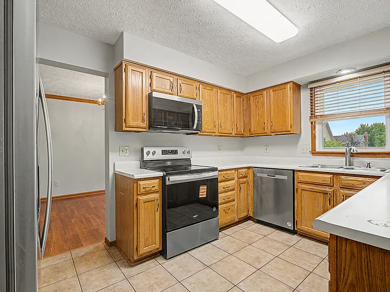2242 Rosina Dr — Photo 20