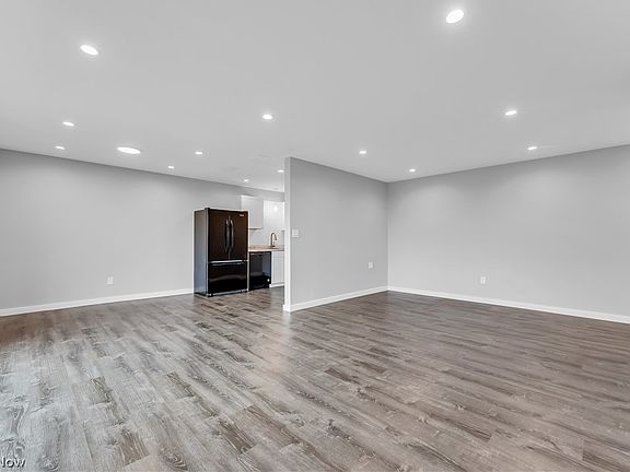 2nd image of 18501 Hilliard Blvd APT 605