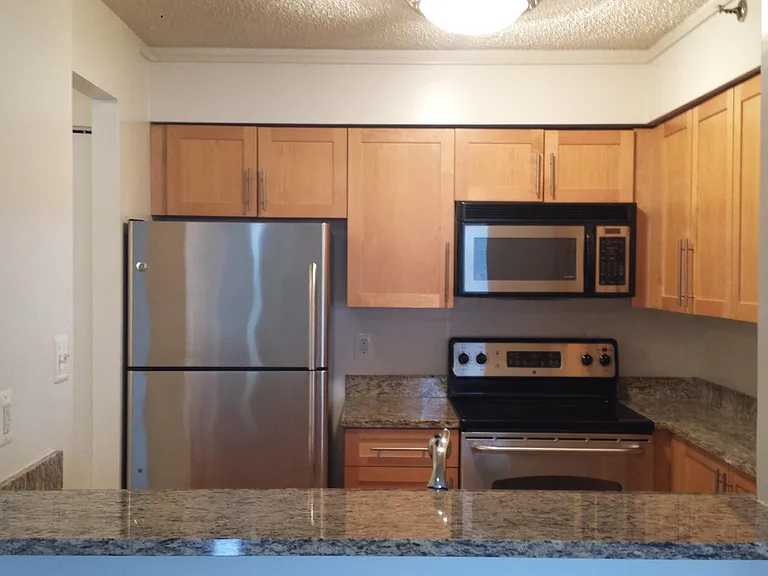 10101 Grosvenor Pl #520 — Photo 7