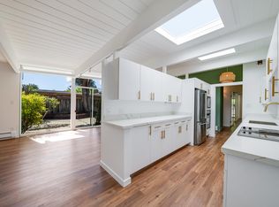 914 Elsinore Dr, Palo Alto, CA 94303