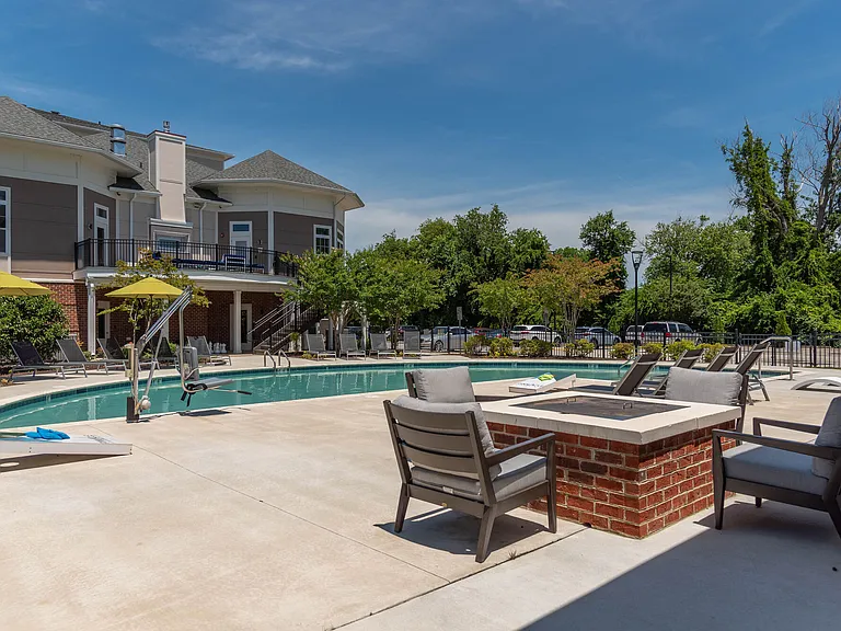 Pinnacle Apartments — Photo 22