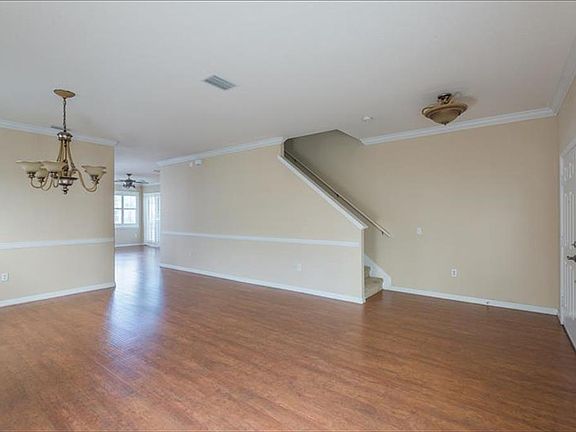 5th image of 8825 Cameron Crest Dr