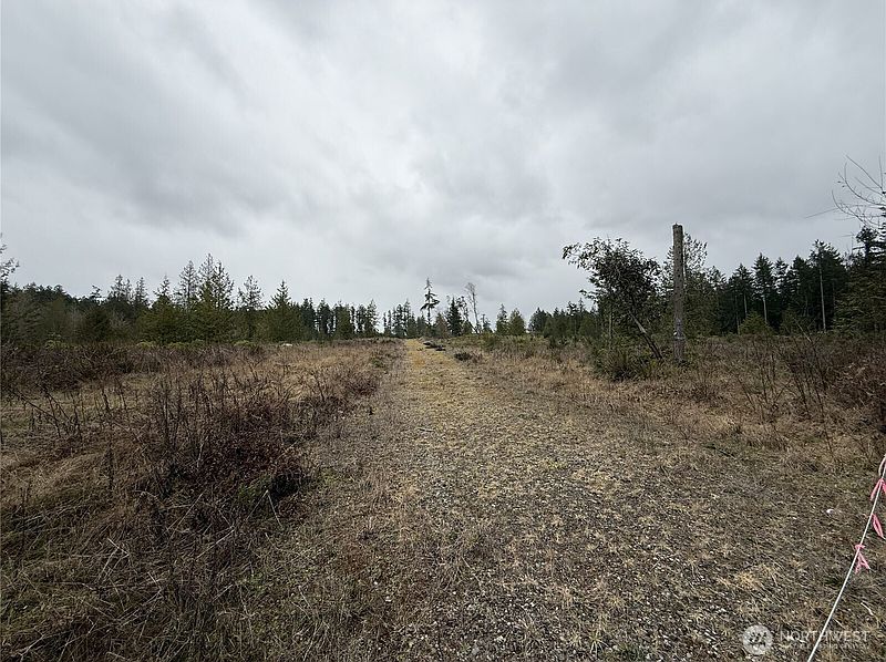 2nd image of 1422 E Sequim Bay Road