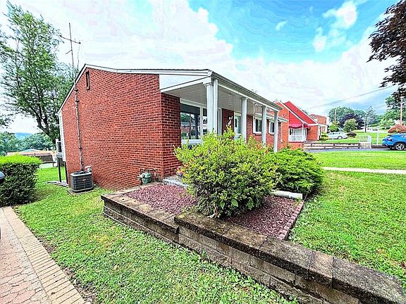 2nd image of 133 Elbrook Dr