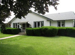 306 304 2nd St SW, State Center, IA 50247