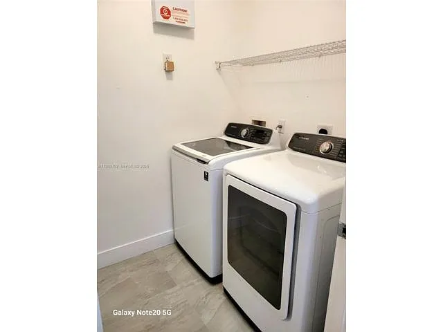 Building Photo - 4602 SW 160th Ave #510