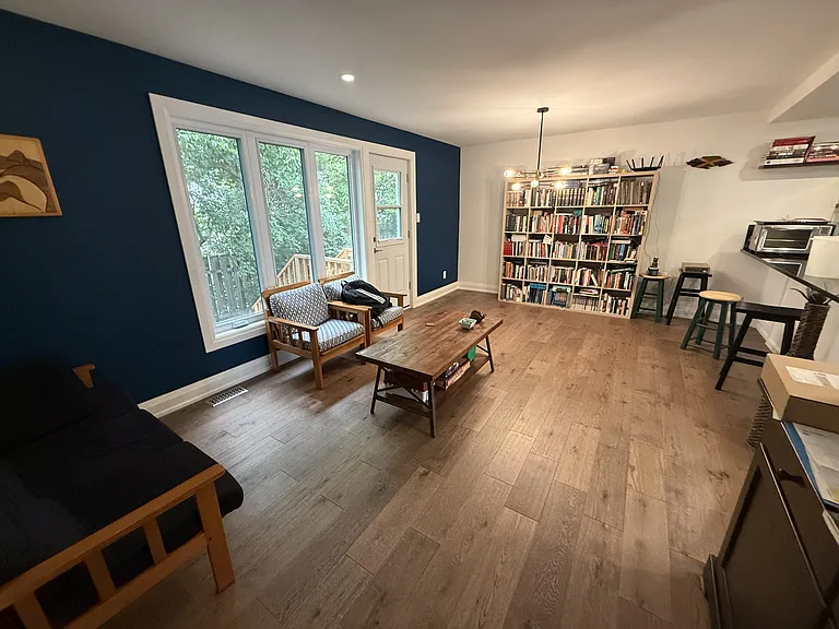 660 Hochelaga St #30 — Photo 26