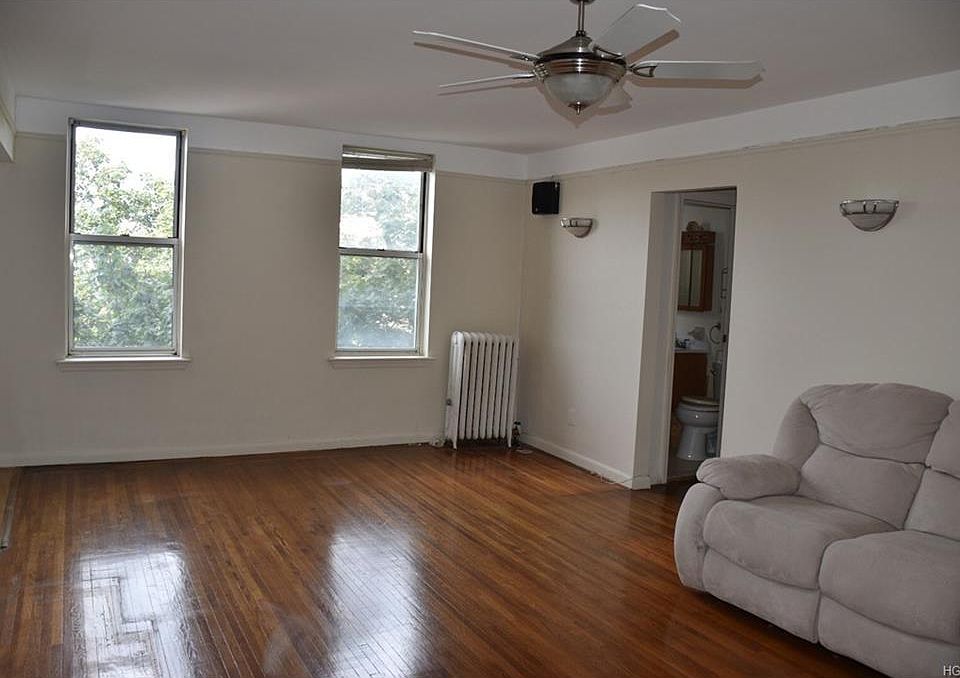 1st image of 472 Gramatan Ave APT Bb4