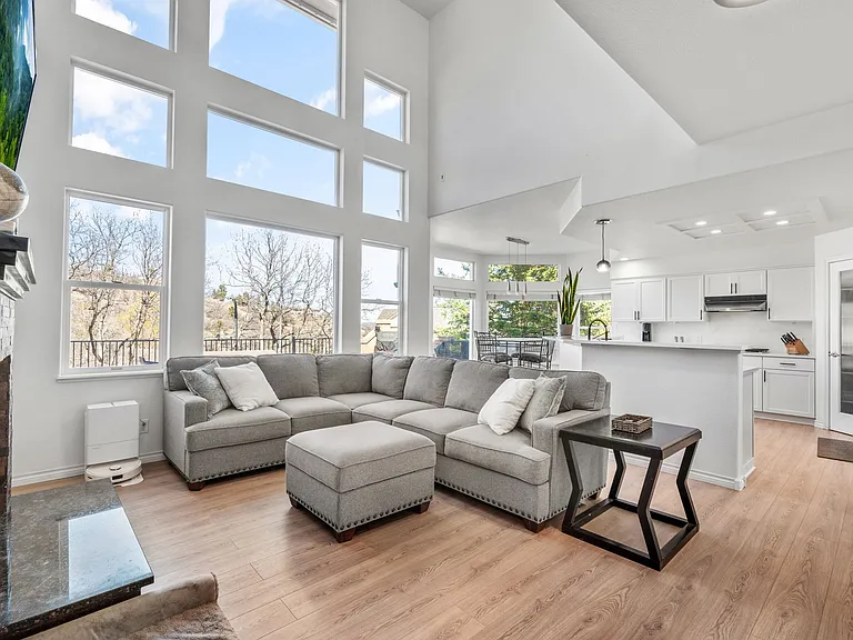4350 Reginold Ct — Photo 4