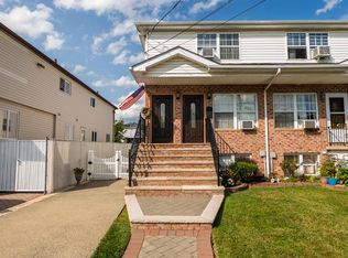 57 Sleepy Hollow Rd, Staten Island, NY 10314