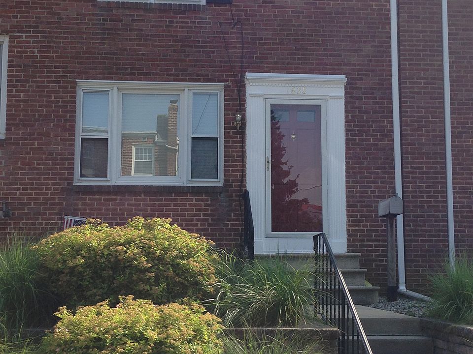 1st image of 1628 W Latimer Pl