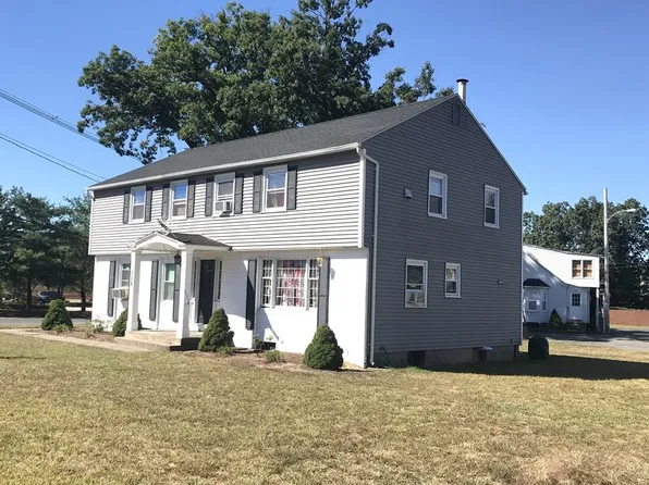 1682 Memorial Dr, Chicopee, MA 01020