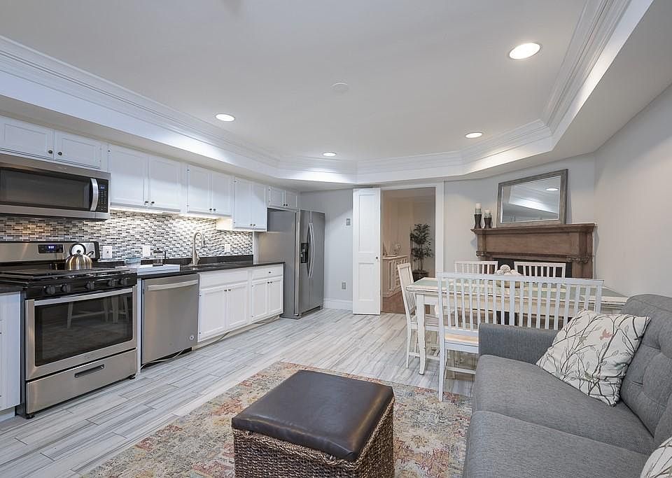 Kitchen/living area