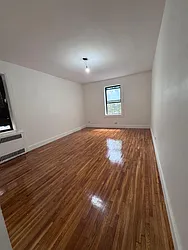 24 Tehama Street, #4