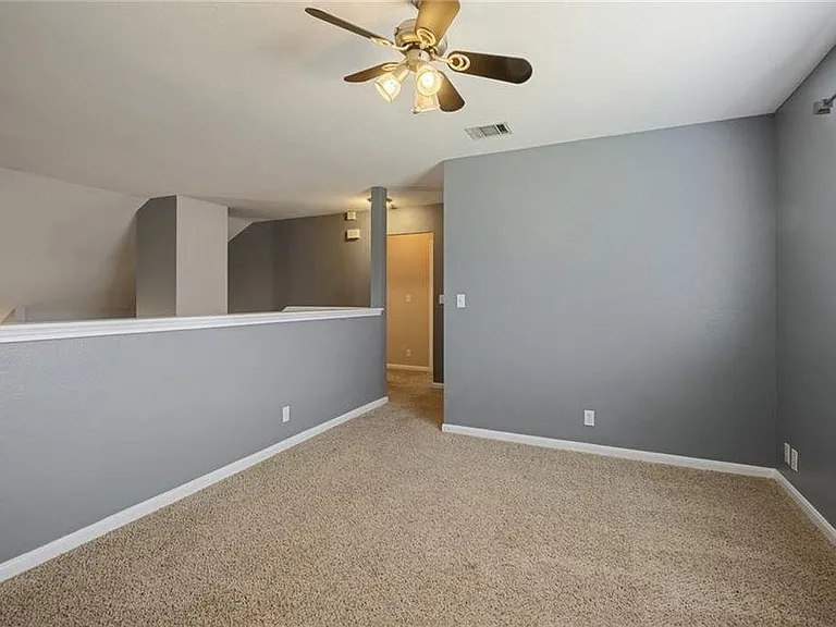 1709 Royal Ascot Dr — Photo 16