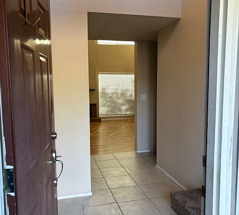 Front entrance/ hallway
