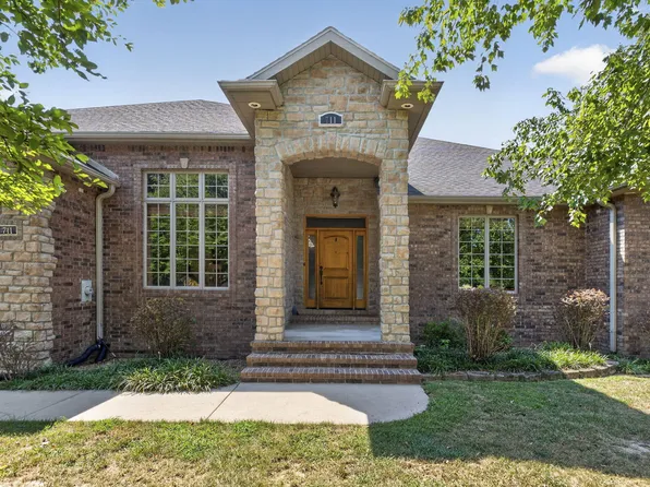 711 E Stone Ridge Drive, Ozark, MO 65721