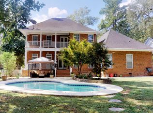 245 Scalybark Rd, Summerville, SC 29485