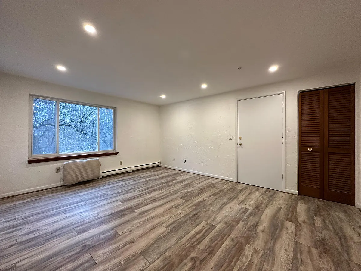 Building Photo - 288 Swanson Rd #205
