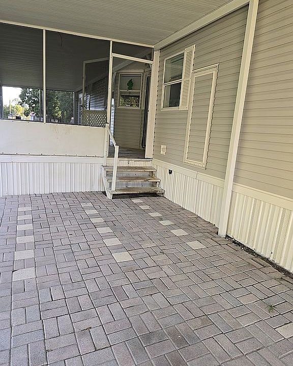 2nd image of 6640 NE 10th Ln