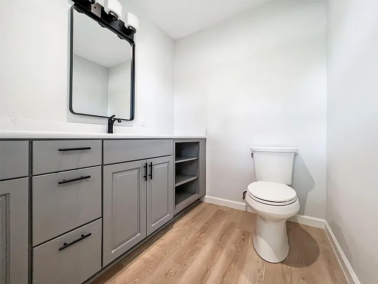 7736 Croftwood Dr — Photo 31