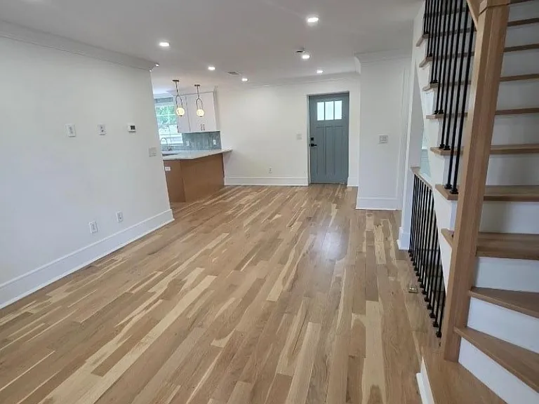 1453 Morris Ave #LEFT — Photo 5