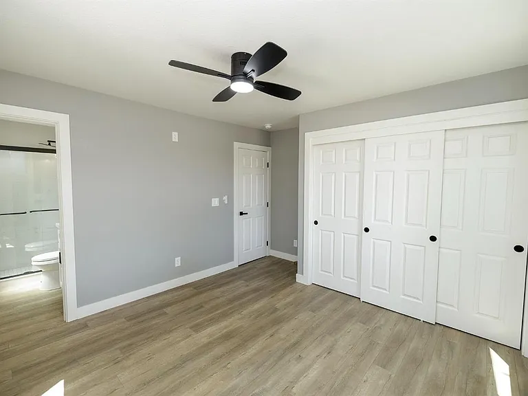 2423 Miller Ave — Photo 10