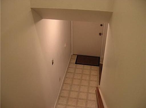3rd image of 3047 Lakehaven Ct