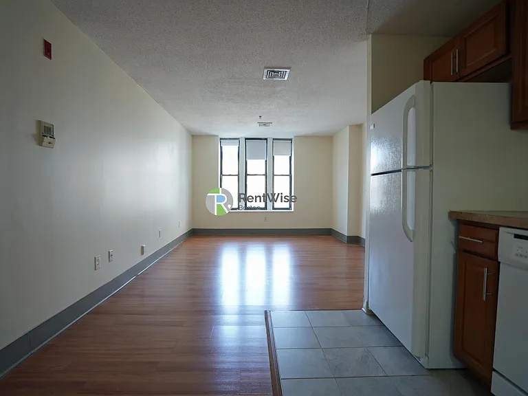 1127 Boylston St #302 — Photo 6