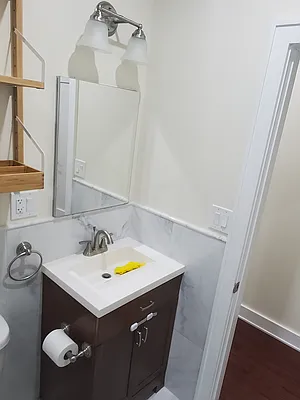 Rented by REMAX Elite | media 8