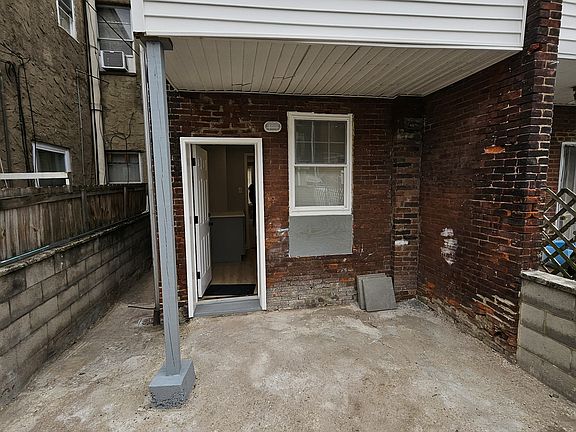 5th image of 2436 S Darien St