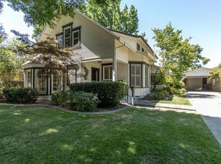 1129 College Ave, Modesto, CA 95350