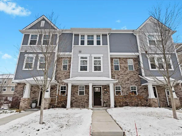 565 Jenny Way, Brighton, MI 48116