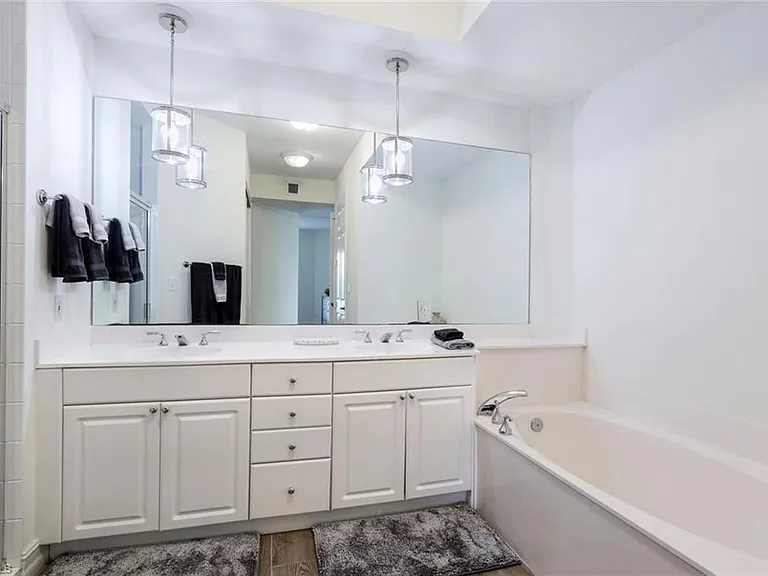 400 Flagship Dr #401 — Photo 11