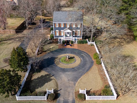 2nd image of 638 Cameron Mill Rd