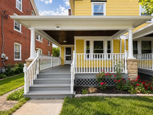832 Thomas St #834, Stroudsburg, PA 18360