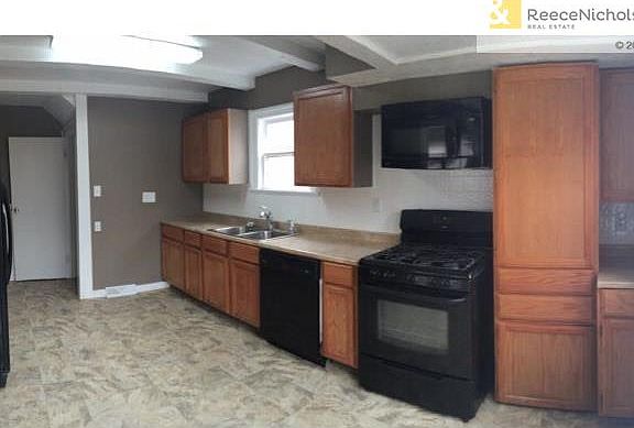 2nd image of 620 Orient Dr