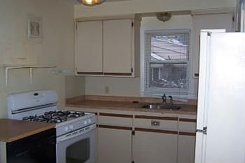 2nd image of 23531 Oneida Ave