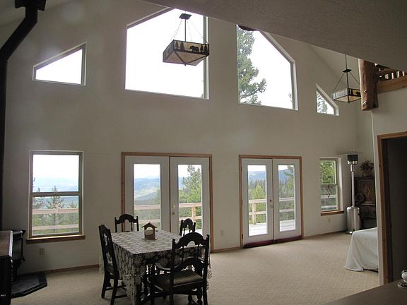 4th image of 1871 Vista Ln
