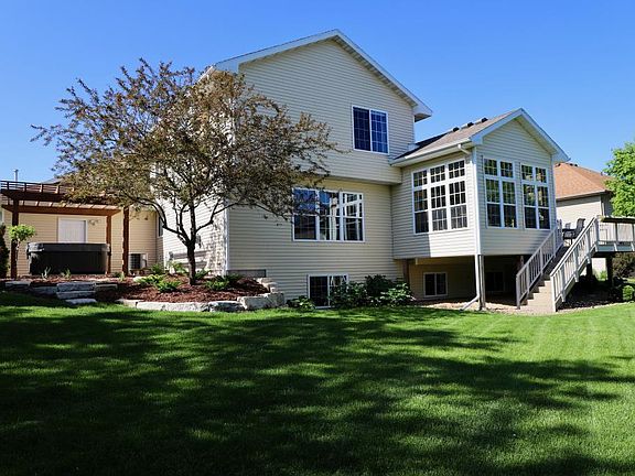 5th image of 409 Afton Dr