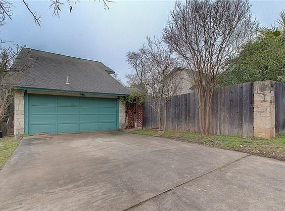 2nd image of 418 Baldridge Dr