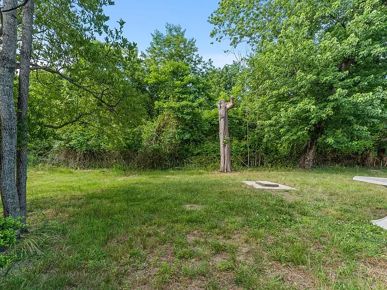 66 Ford Rd — Photo 18